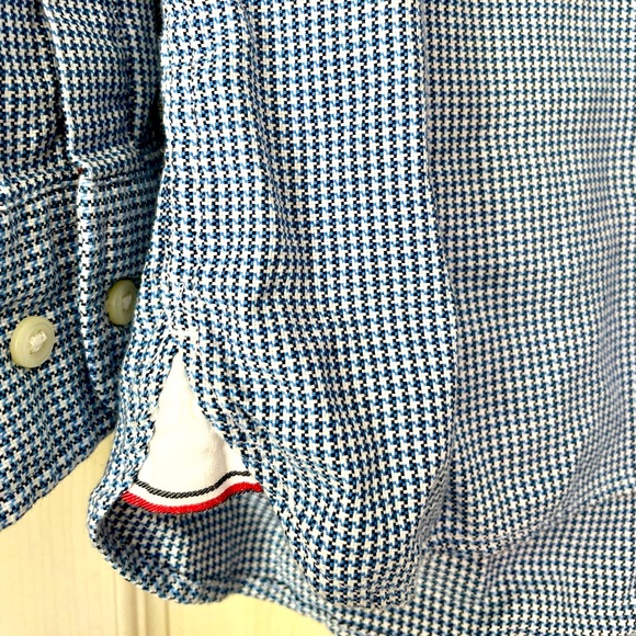 Tommy Hilfiger Blue Herringbone Button Up Shirt Mens Medium NWT - Picture 4 of 12